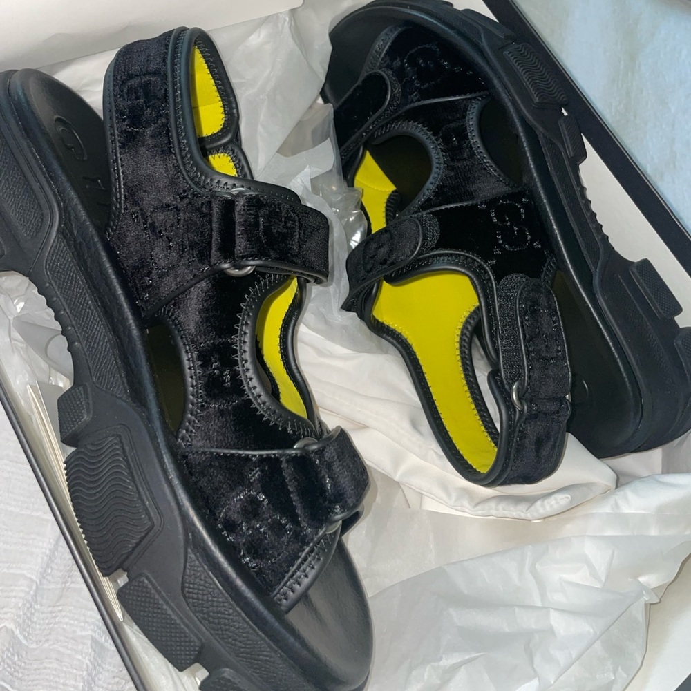 Gucci sandals